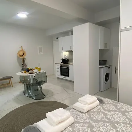 Oikeia By About Paxos Apartment Gaios