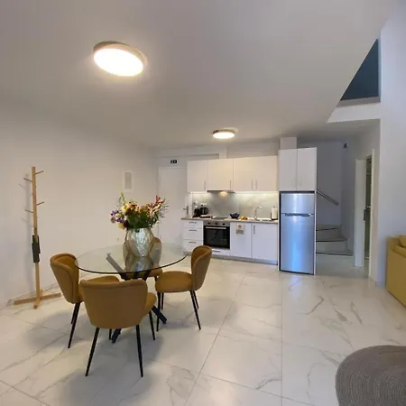Oikeia By About Paxos Apartment *