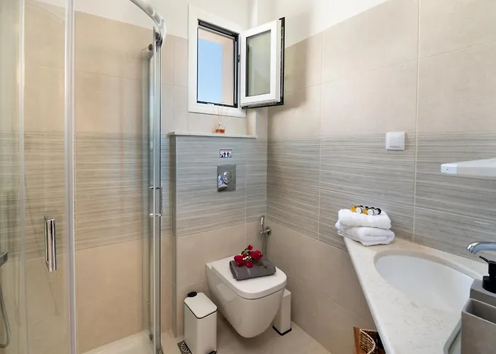 Oikeia By About Paxos Apartment Gaios