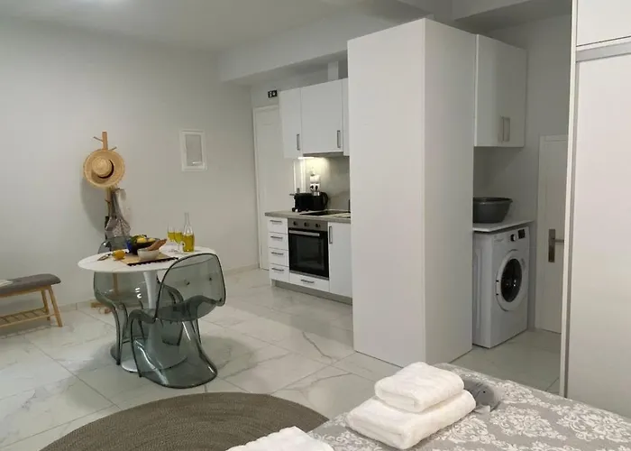 Oikeia By About Paxos Apartment Gaios