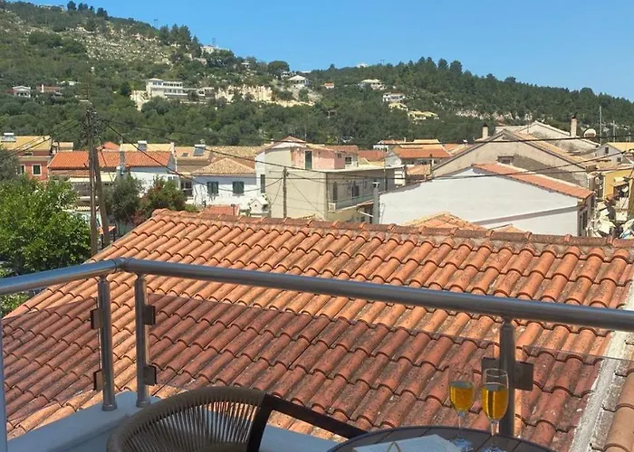 Oikeia By About Paxos * Gaios